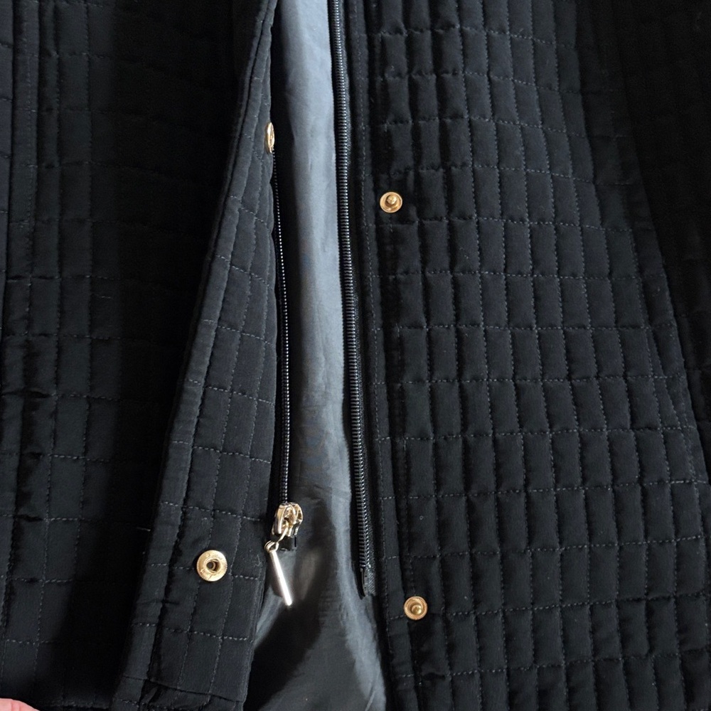 Gallery New York Women's Black Quilted Hooded Coat Pre-loved Size L - Picture 10 of 12